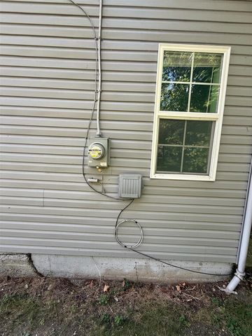 427 E Main Street, Burr Oak, MI 49030