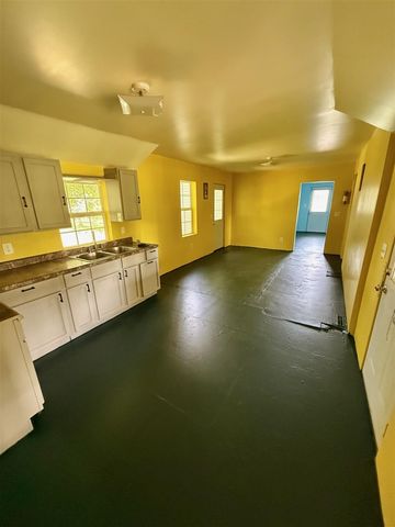 427 E Main Street, Burr Oak, MI 49030