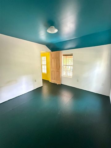 427 E Main Street, Burr Oak, MI 49030