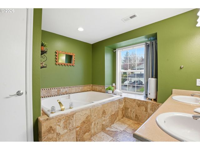 9602 Ne 30TH Ct, Vancouver, WA 98665