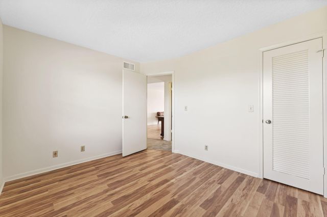 1638 Embassy Drive 410, West Palm Beach, FL 33401