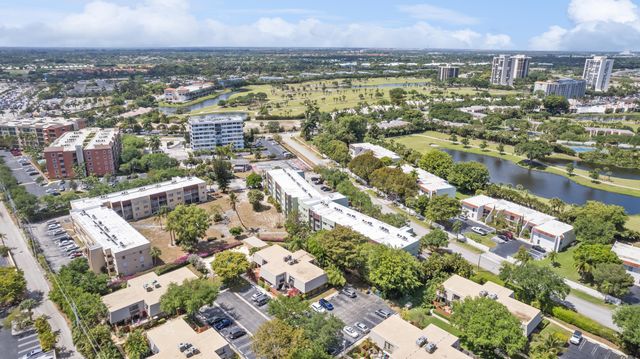 1638 Embassy Drive 410, West Palm Beach, FL 33401