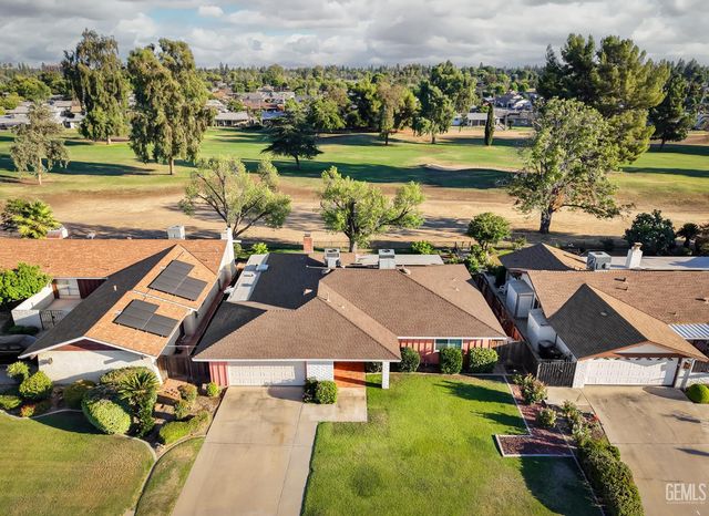 6009 Desert Hills Avenue, Bakersfield, CA 93309