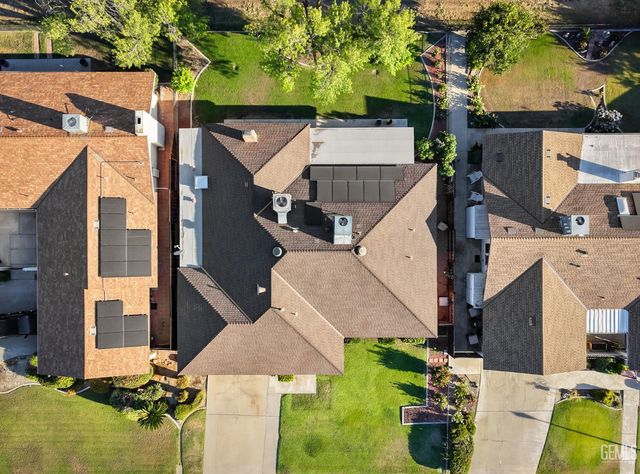 6009 Desert Hills Avenue, Bakersfield, CA 93309