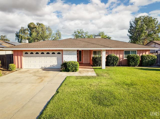 6009 Desert Hills Avenue, Bakersfield, CA 93309