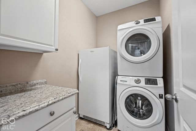 6228 Wonder Lane, Whitestown, IN 46075