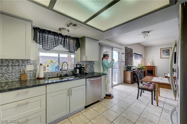 424 Tiger Lily Way, Henderson, NV 89015