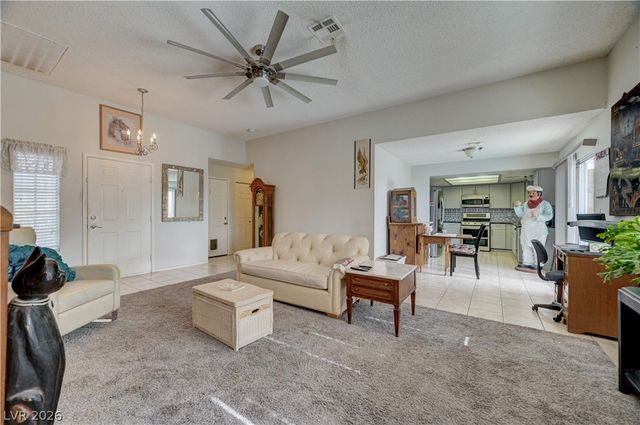 424 Tiger Lily Way, Henderson, NV 89015