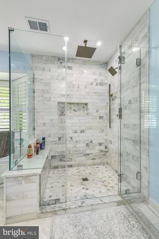 1104 SAFA ST, Herndon, VA 20170