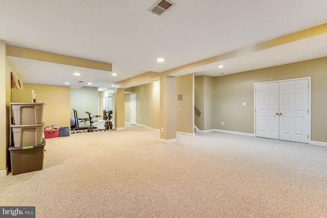 1104 SAFA ST, Herndon, VA 20170