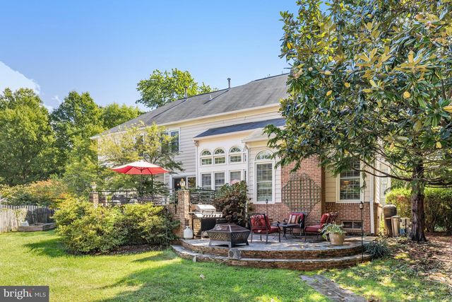 1104 SAFA ST, Herndon, VA 20170