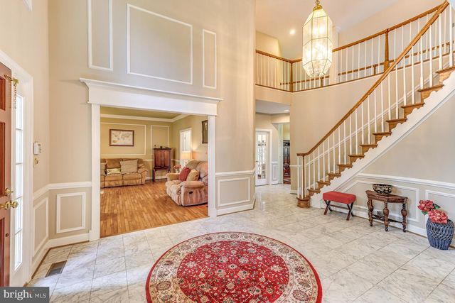 1104 SAFA ST, Herndon, VA 20170