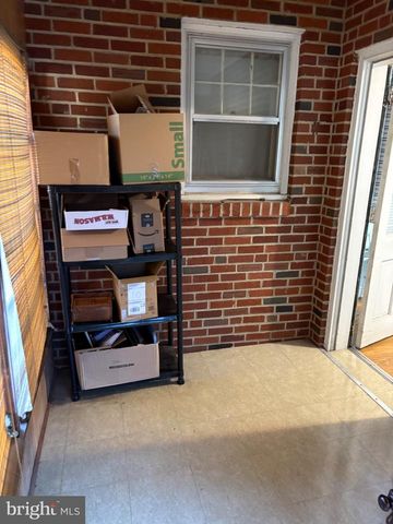 105 W KNOWLES AVENUE AVE, Glenolden, PA 19036