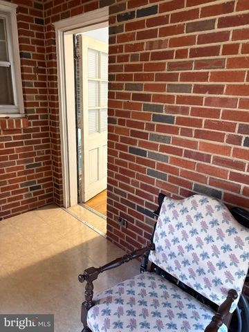 105 W KNOWLES AVENUE AVE, Glenolden, PA 19036