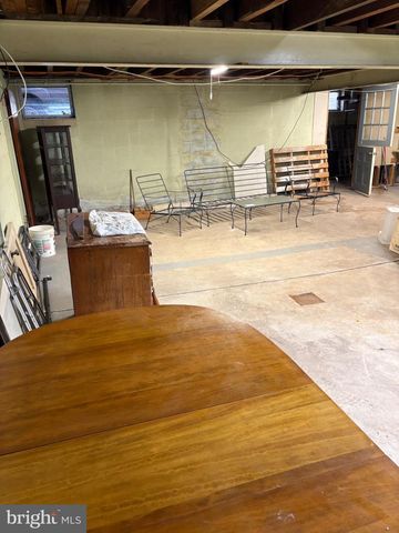 105 W KNOWLES AVENUE AVE, Glenolden, PA 19036