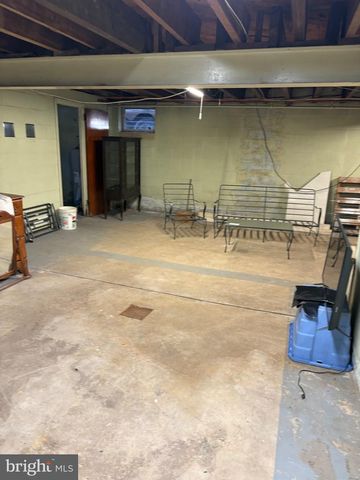 105 W KNOWLES AVENUE AVE, Glenolden, PA 19036