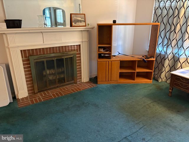 105 W KNOWLES AVENUE AVE, Glenolden, PA 19036