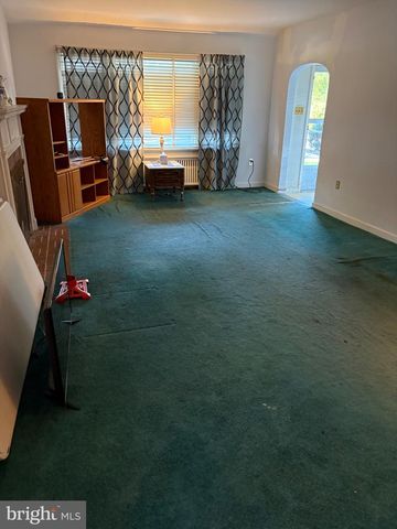 105 W KNOWLES AVENUE AVE, Glenolden, PA 19036