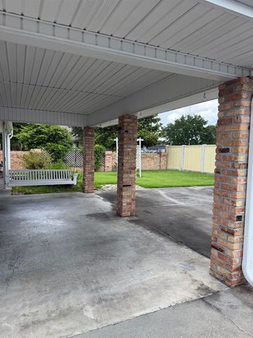 54 Cobblestone East, Houma, LA 70360