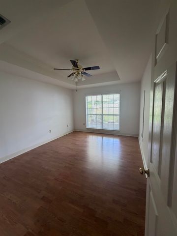 54 Cobblestone East, Houma, LA 70360