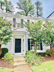 33 Sharpstone Lane, Durham, NC 27703