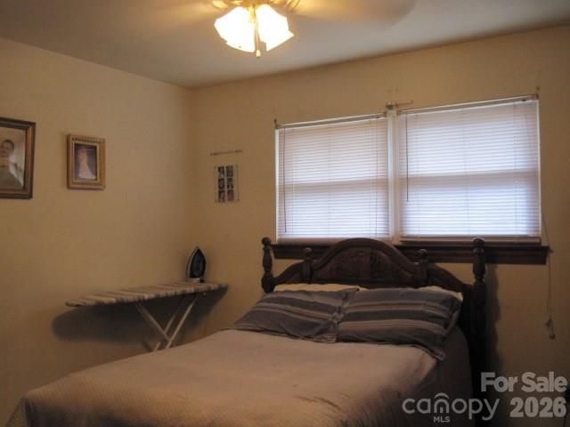 1836 31st Street NE, Hickory, NC 28601