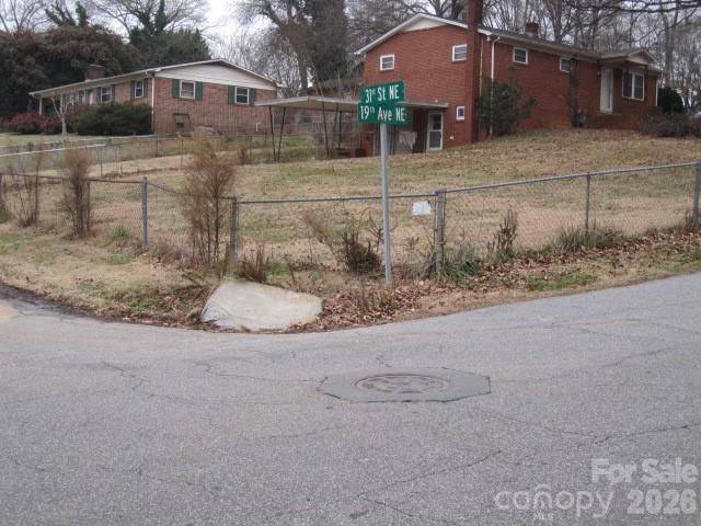 1836 31st Street NE, Hickory, NC 28601