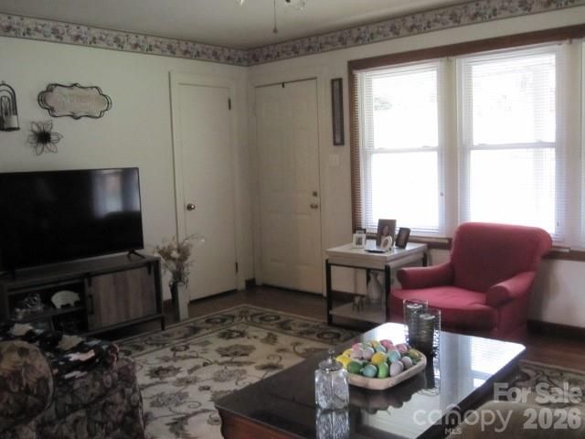 1836 31st Street NE, Hickory, NC 28601