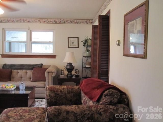 1836 31st Street NE, Hickory, NC 28601