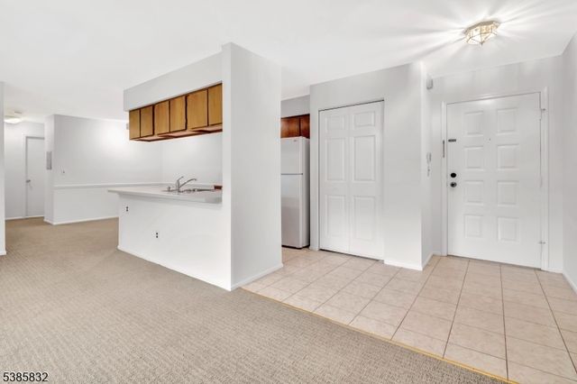 112 Aimwick Ct, Franklin Twp., NJ 08873
