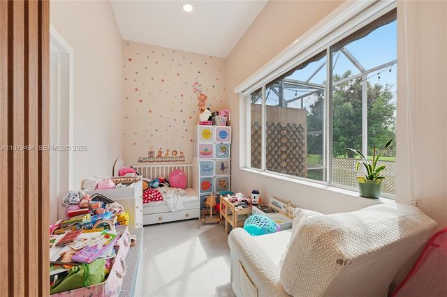 1166 SW 158th Way 4-6, Pembroke Pines, FL 33027