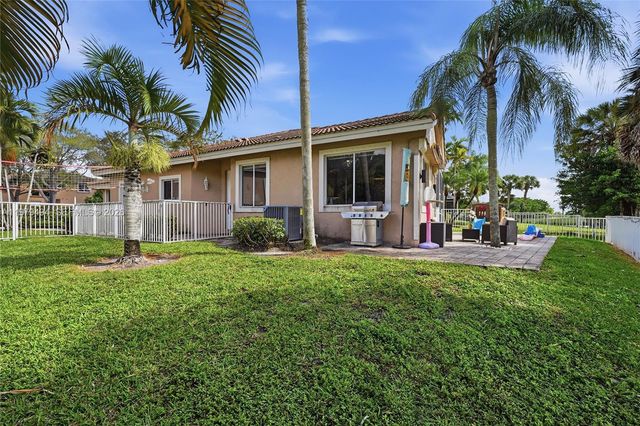 1166 SW 158th Way 4-6, Pembroke Pines, FL 33027