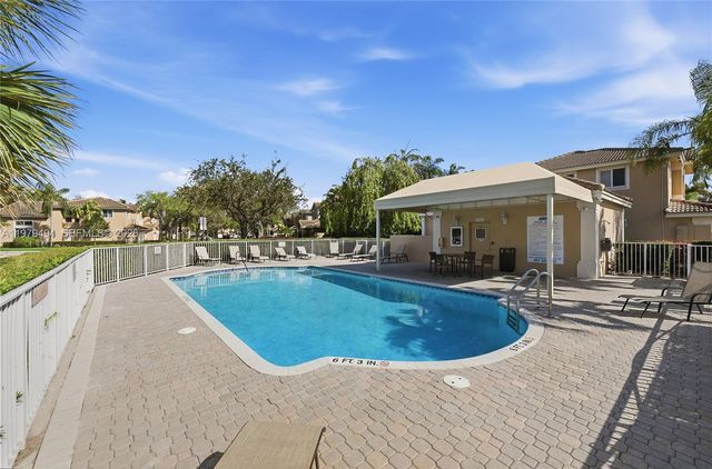 1166 SW 158th Way 4-6, Pembroke Pines, FL 33027