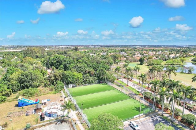 1166 SW 158th Way 4-6, Pembroke Pines, FL 33027