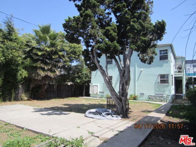 225 S Hoover Street, Los Angeles, CA 90004