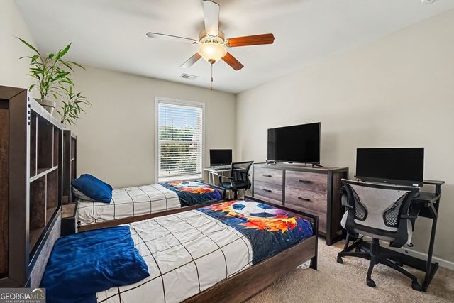 88 Royalty Lane, Hiram, GA 30141