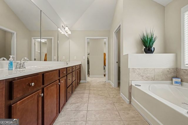 88 Royalty Lane, Hiram, GA 30141