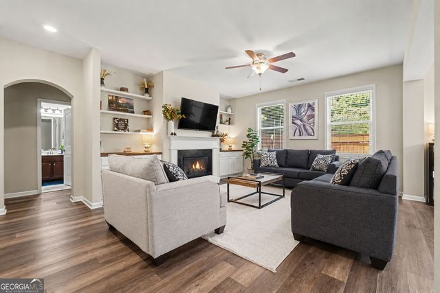 88 Royalty Lane, Hiram, GA 30141