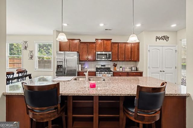 88 Royalty Lane, Hiram, GA 30141
