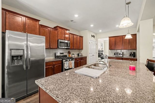 88 Royalty Lane, Hiram, GA 30141