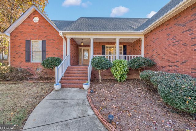 523 Barhams Ridge Drive, Mcdonough, GA 30252