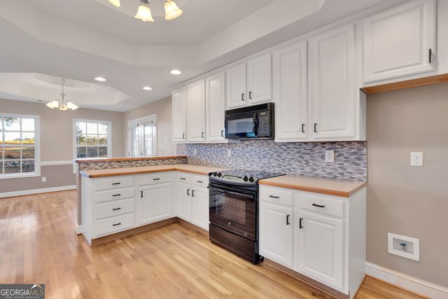 523 Barhams Ridge Drive, Mcdonough, GA 30252