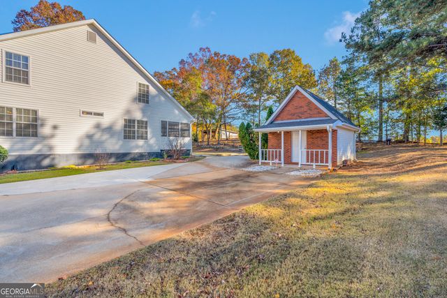 523 Barhams Ridge Drive, Mcdonough, GA 30252