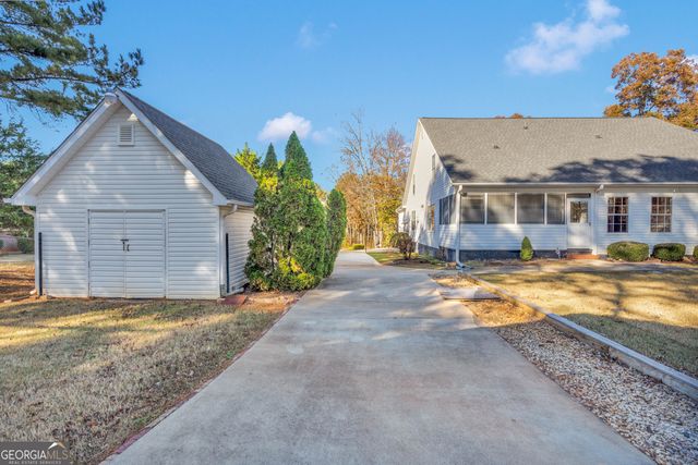 523 Barhams Ridge Drive, Mcdonough, GA 30252