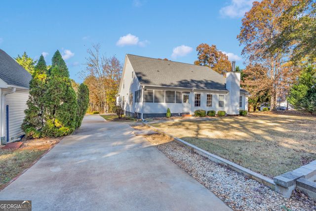 523 Barhams Ridge Drive, Mcdonough, GA 30252