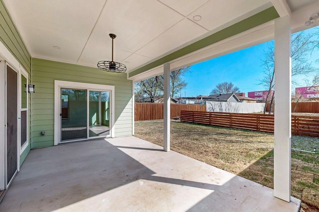 1812 Muncie Avenue, Dallas, TX 75212