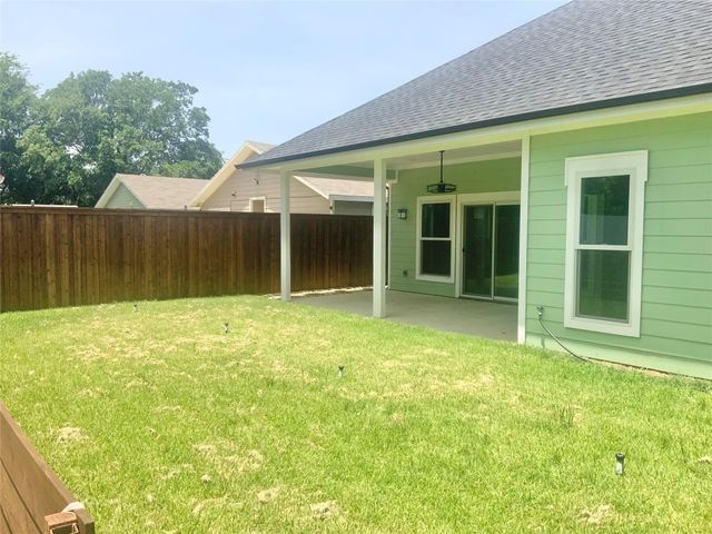 1812 Muncie Avenue, Dallas, TX 75212