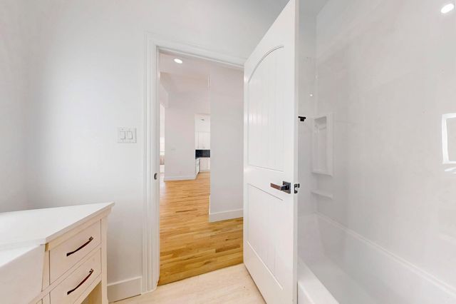 1812 Muncie Avenue, Dallas, TX 75212