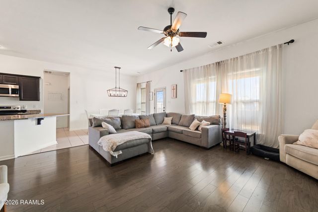 108 Hunters Hill Drive, Duson, LA 70529