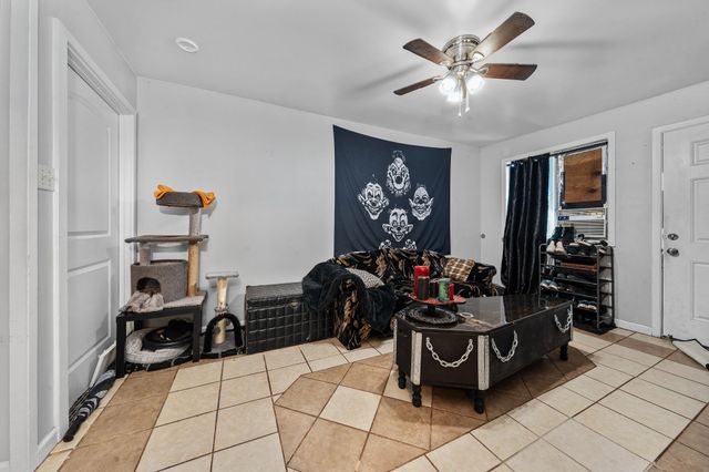 190 Eleu Pl, Kihei, HI 96753